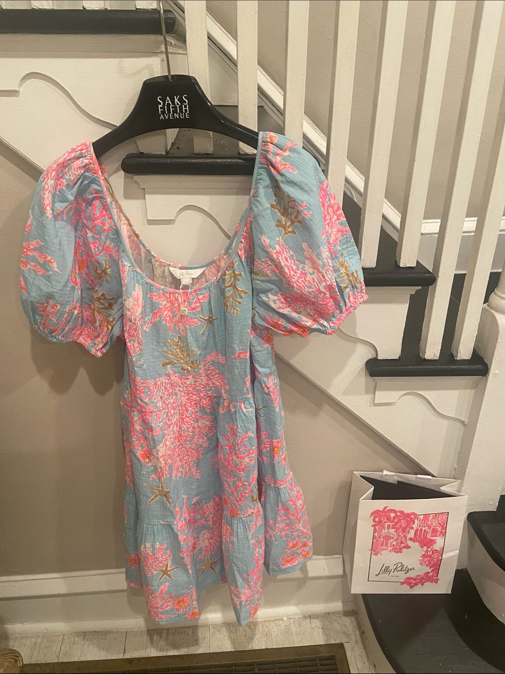 Lilly Pulitzer Blue and Pink Puff Sleeve Floral Dress
New size large - Picture 2 of 12
